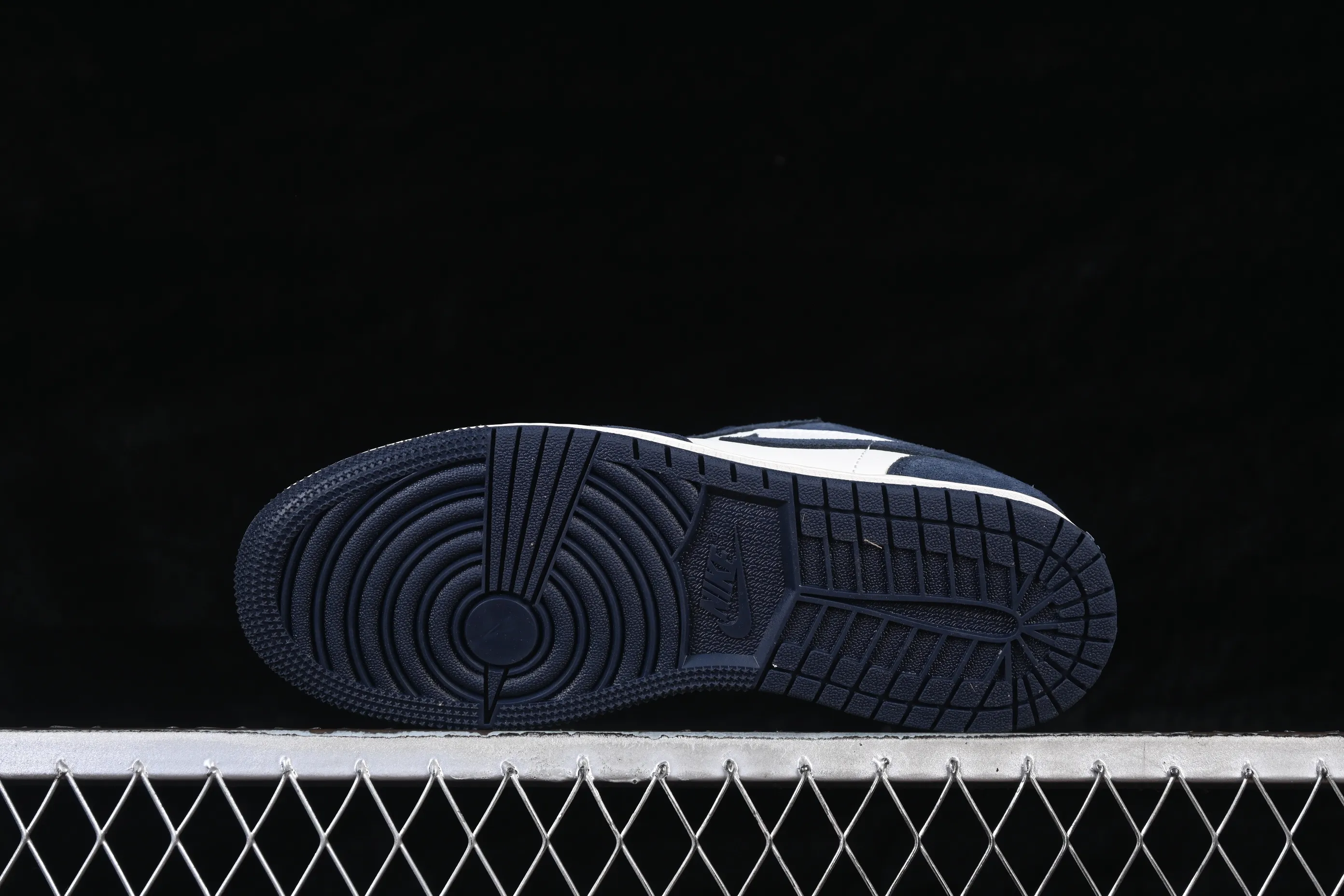 All categories Air Jordan Jordan series basketball shoes Air Jordan 1 Low Air Jordan 1 Low AJ1 Joe 1 Obsidian low-top cultural and casual sneakers IO7448-400